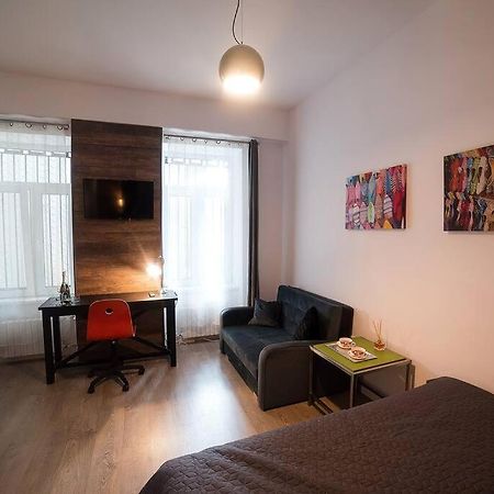 Ultra Central Bohemian Apartment 2 클루지나포카 외부 사진